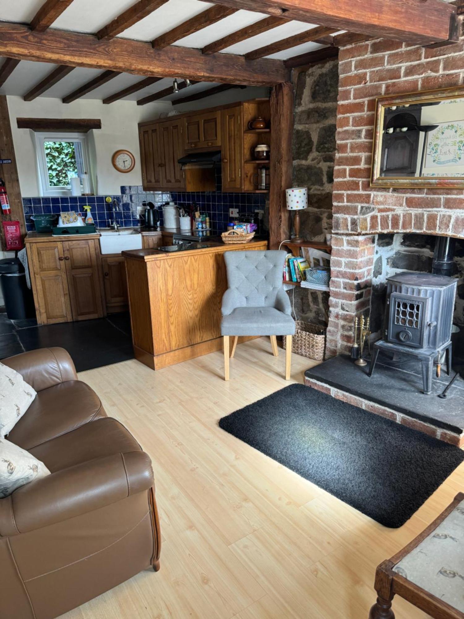 Annie'S Cottage Llanrhaeadr-ym-Mochnant Экстерьер фото